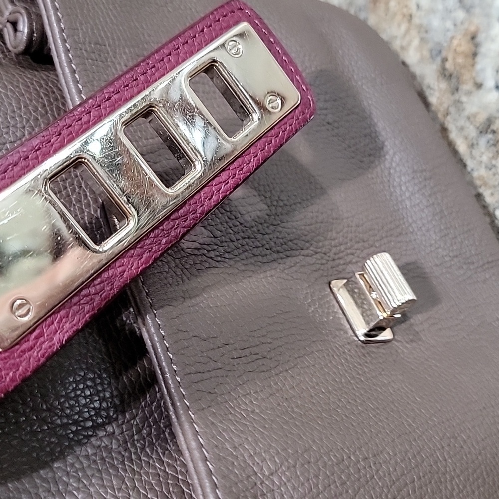 MCM Elegant Gray Leather Tote Bag MADE IN ITALY - Picture 5 of 13